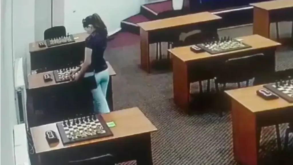 Poison chess